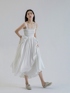 长裙法式大裙摆海边拍照裙子白色吊带连衣裙小白裙抹胸仙女纱裙