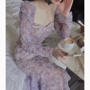 法式碎花连衣裙春季2022年潮流紫色网纱褶皱泡泡，袖鱼尾包臀裙