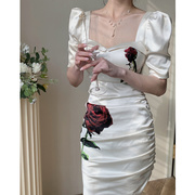 法式复古方领泡泡袖玫瑰花连衣裙，小众设计气质，高级感礼服裙女夏季