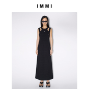 immi23夏季黑色粗花呢高开衩(高开衩)背带连衣裙131ds025x