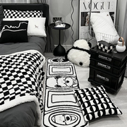 奶油风卧室地毯黑白s高级感女孩房间，床边毯主卧仿羊绒长条床