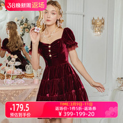 艾丽丝2024新年夏季红色，甜美公主裙，方领高级感丝绒短款连衣裙