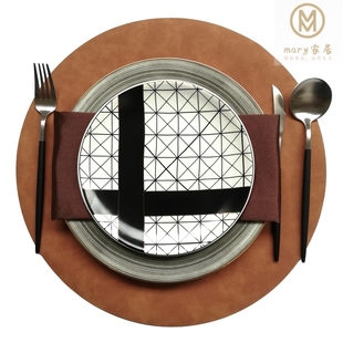 样板房间欧式美式北欧摆台餐具套装几何图案西餐盘叉勺摆台全套