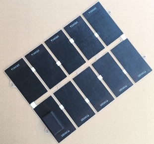 黑叶太阳能充电板，30瓦可扩展