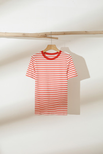 夏季标准版型红白条纹圆领短袖t恤2024女士休闲纯棉简约上衣