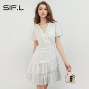白色连衣裙女高级感茶歇法式v领小个子，荷叶边泡泡袖高端精致裙子