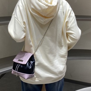 链爱原创设计紫色链条斜挎小包，y2k辣妹手机包翻盖(包翻盖)迷你双肩包