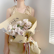 鲜花包装新时尚(新时尚，)周刊玫瑰系列复古英文报纸白色牛皮花纹花店用品