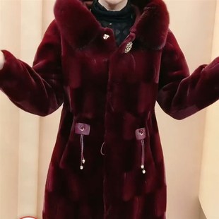 皮毛冬季一体环保大衣中老年时尚妈妈保暖中长版女装外套