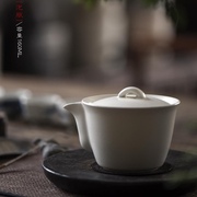 小白茶具梵山堂盖碗，复古手工陶瓷苏打釉白色，手绘青花盖碗可养开片