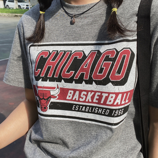 bf公牛队复古篮球字母，印花浅灰色宽松纯棉，学生运动球衣短袖t恤女