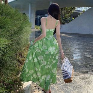 极速复古吊带连衣裙女夏海边度假沙滩裙绿色大花高腰长裙收腰吊带