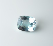 2.78克拉海蓝宝石裸石天然宝石戒指面吊坠纯净透明色泽蓝火彩好