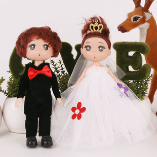 婚庆花车装饰公仔插件婚纱蛋糕，情侣娃娃一对小人偶鲜花店婚车用品