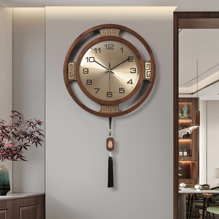 2024客厅挂墙挂钟新中式家用时钟石英钟创意实木高端钟表挂表