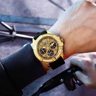 guess盖斯手表，男黑金硅胶表带，三眼计时欧美石英腕表gw0379g1