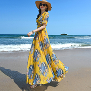 2023夏季黄色雪纺连衣裙显瘦海边度假沙滩，裙长裙到脚踝超长款