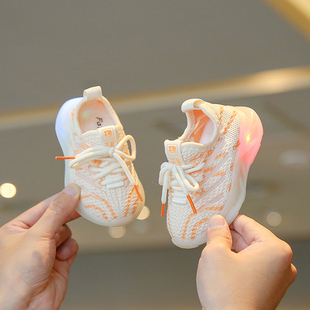 春夏季宝宝鞋子婴儿软底学步鞋，1一2岁女童椰子鞋透气运动网鞋带灯