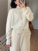 温柔白色半高领毛衣外套女秋冬设计感小众针织开衫小个子打底上衣