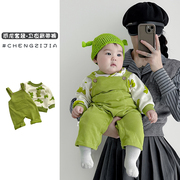 婴儿春秋韩版恐龙卫衣加绿色背带裤哈衣套装男女宝宝连体洋气外出