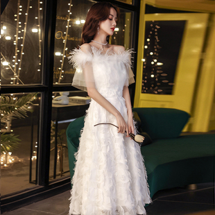 白色小晚礼服裙优雅聚会羽毛，一字肩中长款裙子，轻奢小众高端a字裙