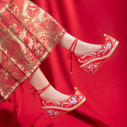 汉服鞋女古风新娘婚鞋红色配秀禾珍珠春季中式古装结婚绣花鞋