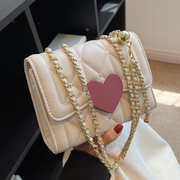 可爱心型锁菱格链条小包包，女2022夏洋气(夏洋气)高级感单肩手拿斜挎包