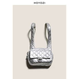 小优家包包HOYOZI银色菱格双肩包女2024时尚背包链条包包