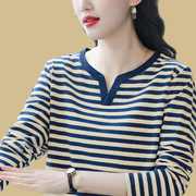 新款纯棉长袖T恤女秋装打底衫宽松大码条纹气质妈妈上衣秋衣外穿