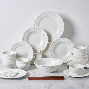 白色浮雕陶瓷碗碟套装家用纯白釉下彩碗盘碗筷2024欧式餐具