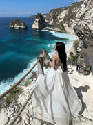 巴厘岛旅行拍照沙滩裙仙女，海边度假白色飘逸大裙摆露背挂脖连衣裙