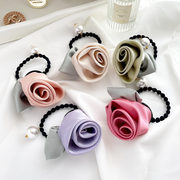 纯手工玫瑰花发圈韩国发饰，绸缎花朵叶子，发绳发绳珍珠皮筋头绳