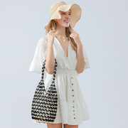 逊编织包包女夏季欧美跨境小众设计镂空木珠包手提水桶单肩包