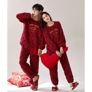 睡衣女冬季珊瑚绒长袖，简约外出2023年冬天宽松大红家居服套装