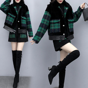 2023女装秋冬韩版毛呢拼接羊羔，毛外套(毛外套，)短裤两件套时尚套装女潮