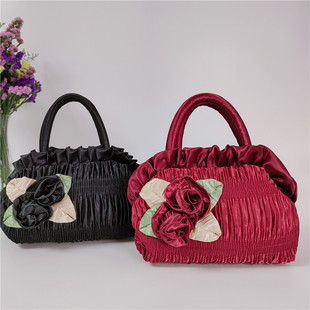 韩版可爱化妆包糖果色折叠布包，迷你妈妈手提包包女士绣花收纳包