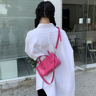 肥肥自制包包女2023韩国ins时尚质感玫红色，手提单肩斜挎包潮