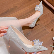法式水晶钻婚鞋女主婚纱秀禾两穿新娘鞋少女公主宴会百搭细高跟鞋
