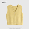 IMCC设计感小众洋气叠搭V领针织马甲女冬宽松百搭单排扣背心毛衣
