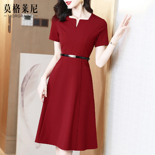 复古方领高端气质红色连衣裙2024年女夏季赫本风红裙子高级感