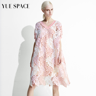 yuespace粉色印花蕾丝衫镂空女宽松套头衫v领短袖时尚洋气罩衫夏