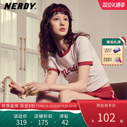 nerdy2023夏季女款草体logo短袖性感，露脐t恤简约百搭潮牌上衣