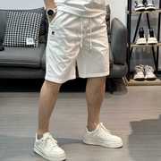 白色直筒休闲短裤男夏季薄款简约五分裤子松紧腰宽松小刺绣沙滩裤