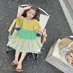 女童裙子夏季韩版拼接款中小童碎花短袖连衣裙，女孩子简约休闲风