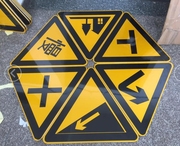警示牌交通指示牌标牌三角铝制，标志牌路牌道路牌反光标识限速