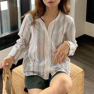 大吹女韩国进口绣花条纹，棉面料蕾丝，立领复古法式长袖衬衫