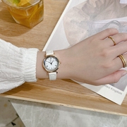 小众设计手表女学生森女小表盘，小巧气质复古细皮带简约韩版学院风