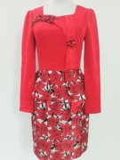珍思薇尼冬季红色打鸡布方领拼接很仙的时尚连衣裙中长款包臀裙女