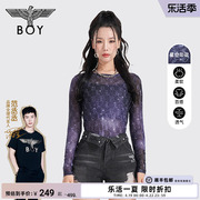 BOYLONDON长袖T恤女款星空数码印花哥特字母满印宽松上衣W00000