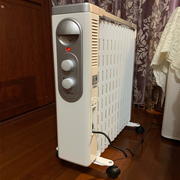 美的电油汀家用卧室静音13片油丁恒温节能省电暖气机大功率取暖器